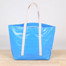 Load image into Gallery viewer, ShoreBags - Big Sur Splash Tote: Navy / 22"W x 14"H x 8" D