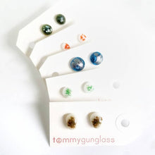 Load image into Gallery viewer, TommyGunGlass - Assorted Line &amp; Points Stud Earrings
