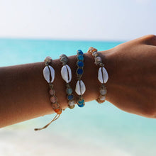 Load image into Gallery viewer, World End Imports Jewelry &amp; Gifts - BR Cowry/Agate Hemp Macrame-6
