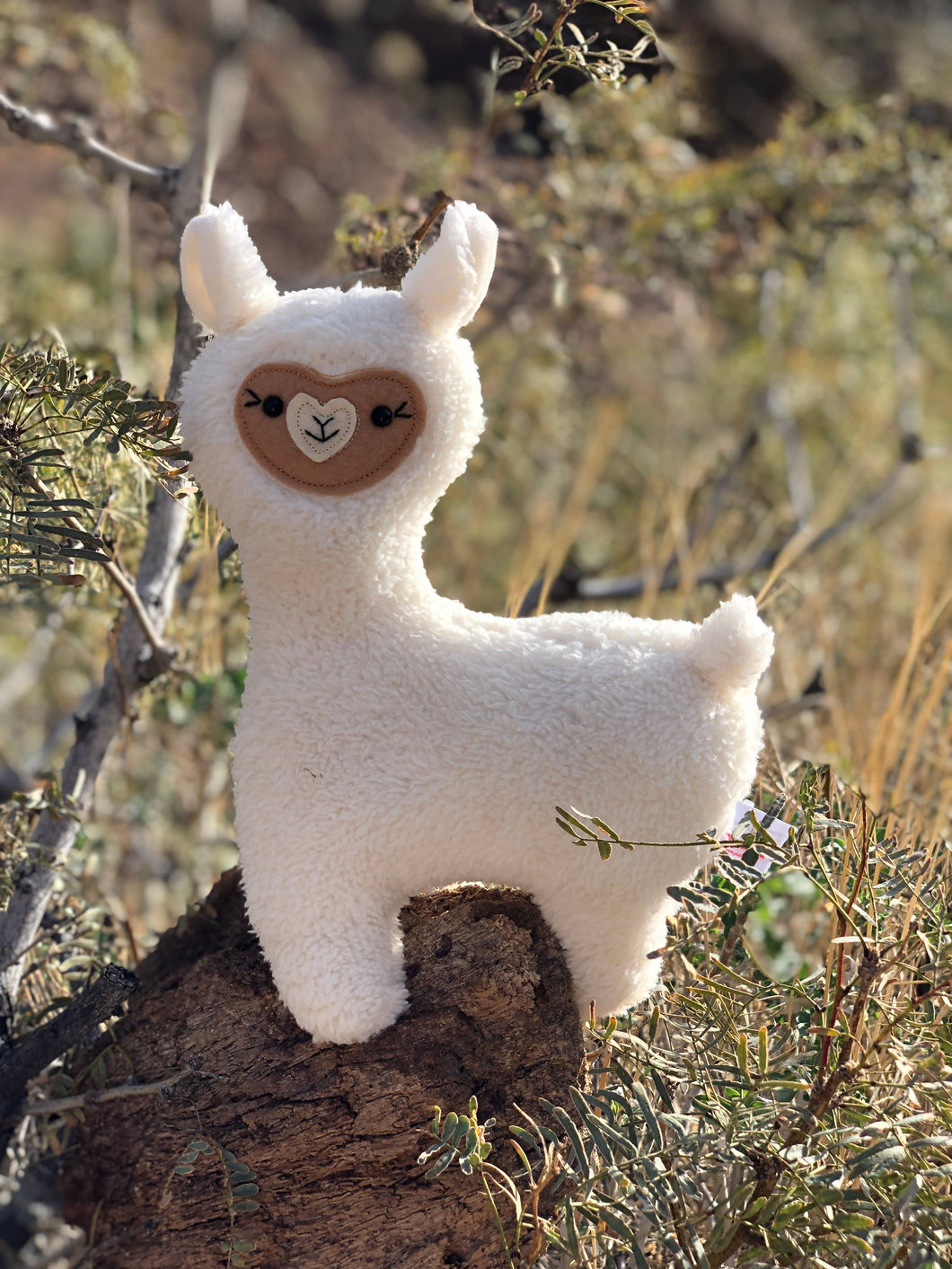 Plushland - Lana the Standing Llama 9